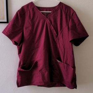 Cherokee 2x scrub top wine colored